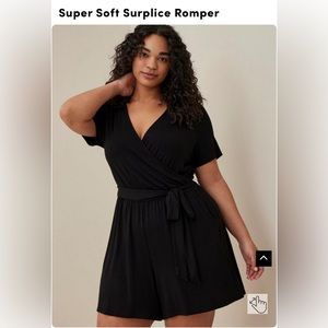 Torrid Romper super soft Size 4 🖤